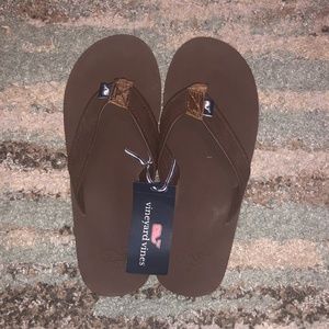 Vineyard Vines Flip Flops